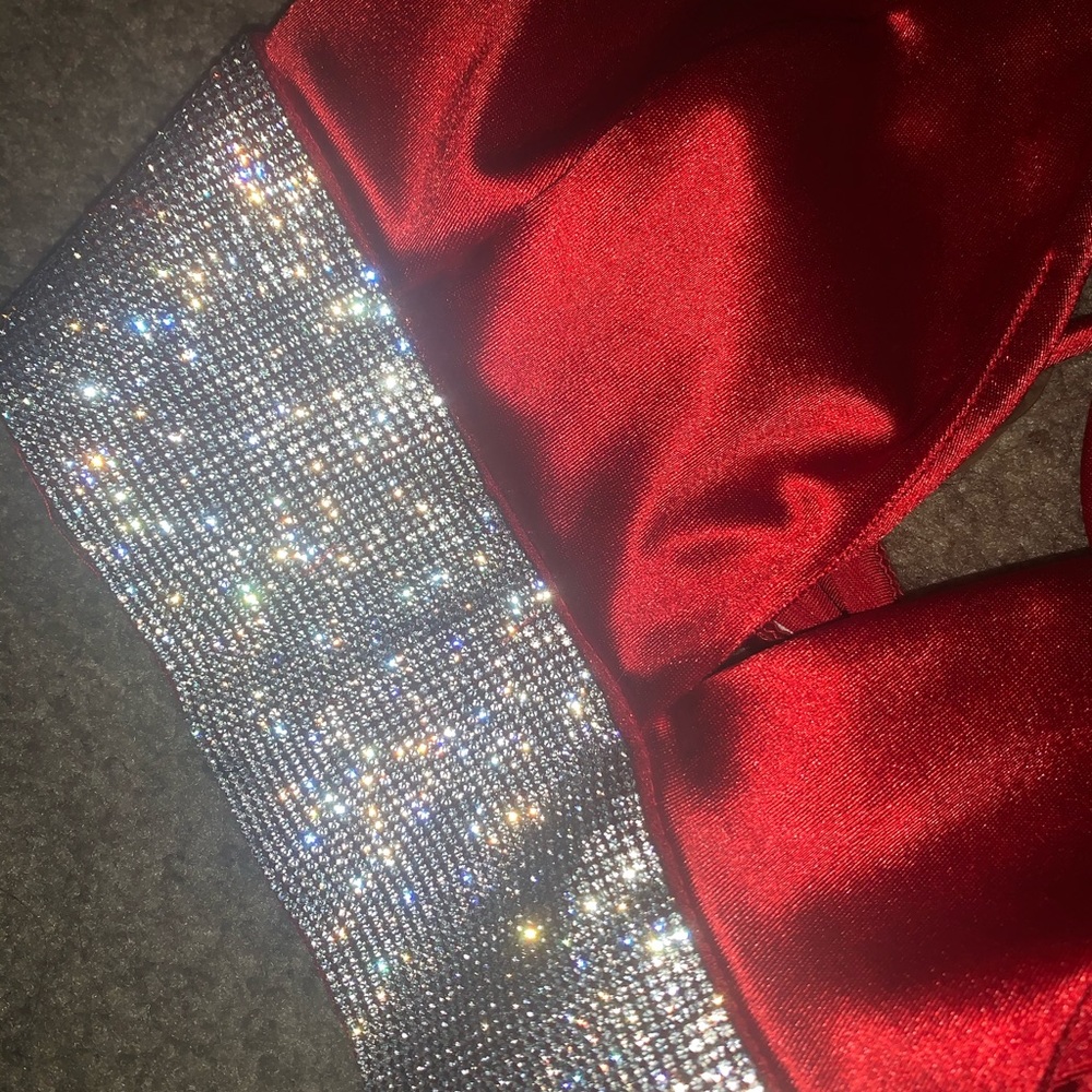 Red silk top - Picture 2 of 2